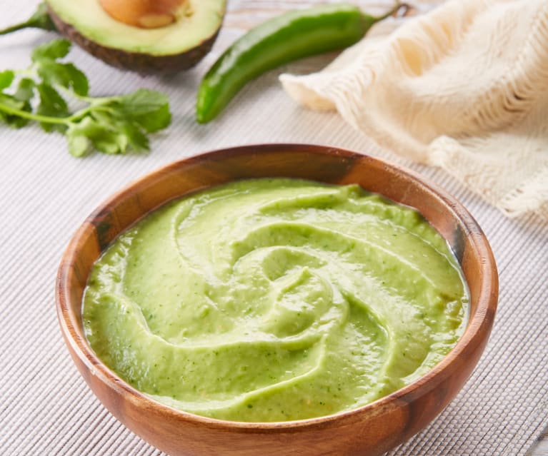 Cómo hacer Salsa de Guacamole, la textura perfecta para tu guacamole casero