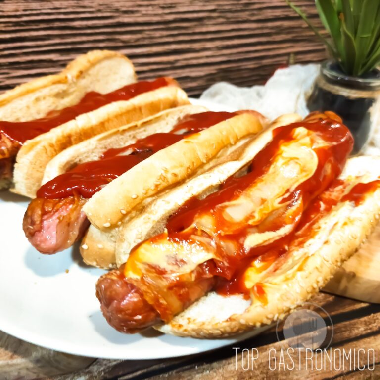 Bacon Wrapped Hot Dog, Receta de Perrito Caliente envuelto en Beicon