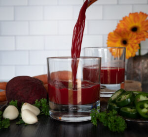 Jugo de Zanahoria, Remolacha y Pepino, un potente zumo Detox cargado de vitaminas