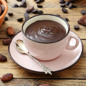 Chocolate caliente a la taza, receta fácil para preparar la mejor bebida con la que combatir el frío