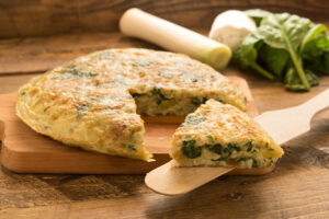 Tortilla de patatas con acelgas en thermomix