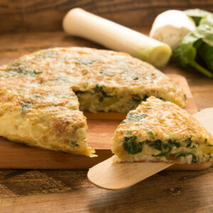 Tortilla de patatas con acelgas en thermomix