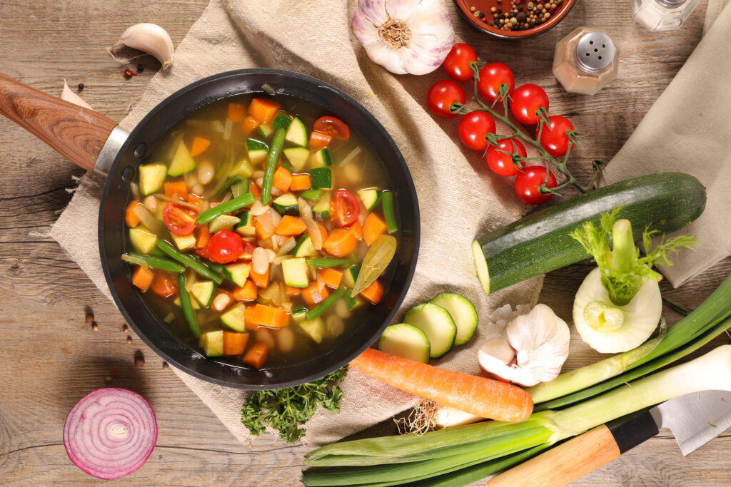 Sopa de Alubias con Verduras y parmesano