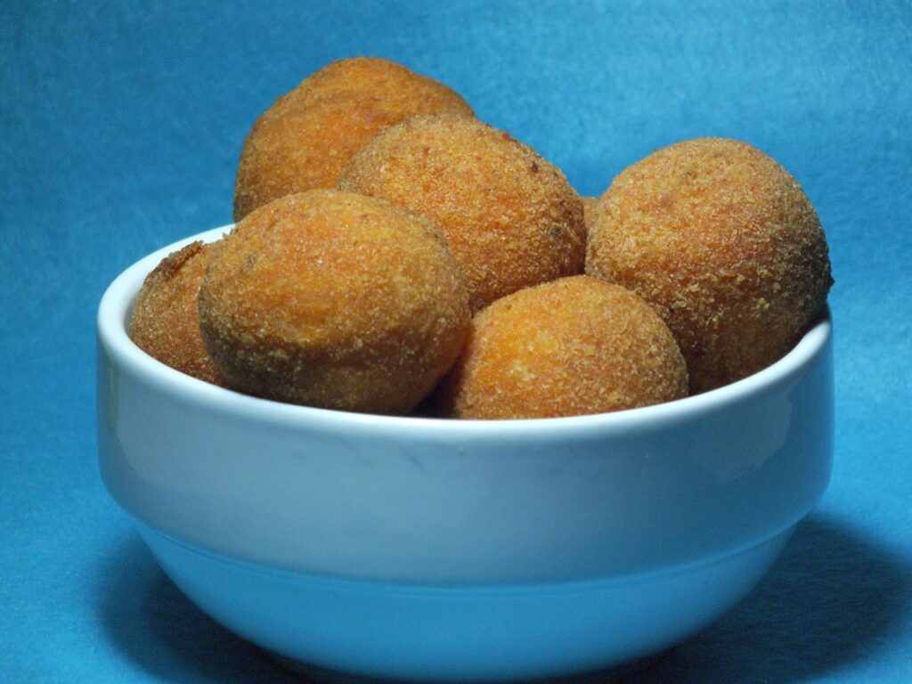 Las Croquetas más Cremosas, el secreto está en el Queso Manchego y las Setas de Cardo