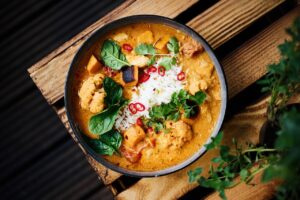 Descubre el Guiso de Setas de Cardo con Patatas: el Plato de Cuchara Perfecto para Otoño