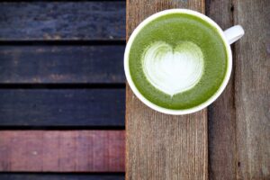 Matcha Latte Casero: La Bebida Japonesa Que Revoluciona Las Mañanas