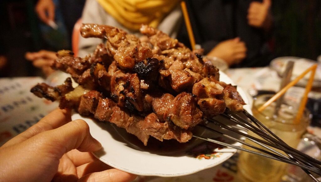 El toque perfecto para tus carnes a la parrilla: Salsa de miel picante