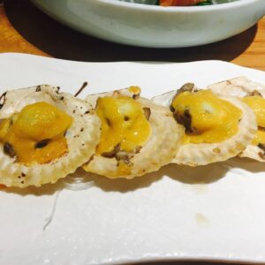 Vieiras Gratinadas con Crema de Cava: Un Placer Irresistible para Tu Paladar