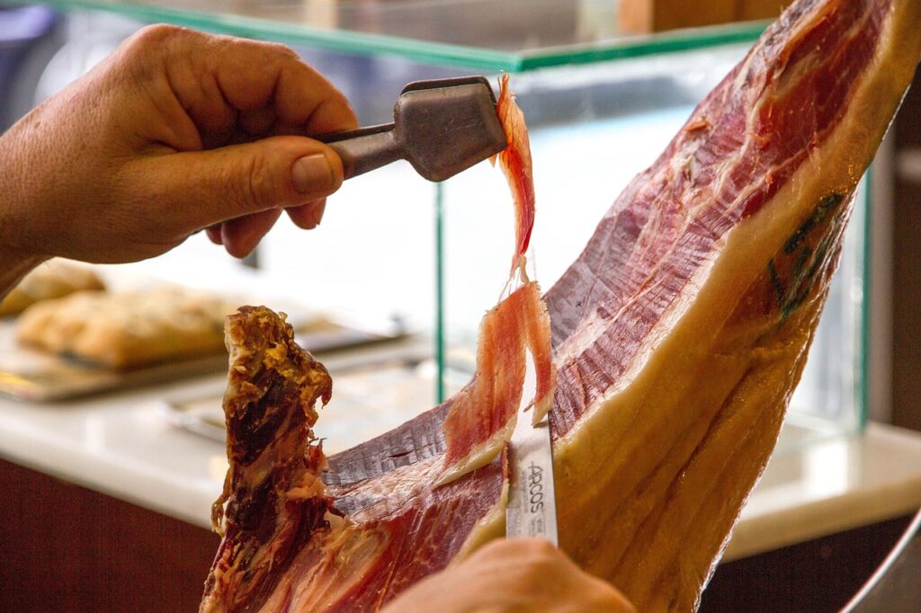 Diferencias entre Jamón Serrano y Jamón Ibérico: Todo lo que Necesitas Saber