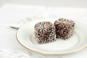 Bombones de coco y chía: el capricho saludable que te alegrará el día