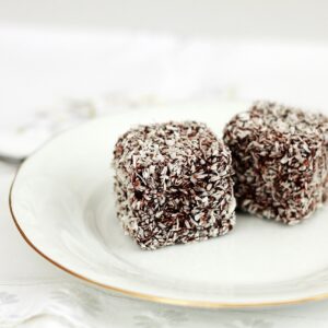 Bombones de coco y chía: el capricho saludable que te alegrará el día