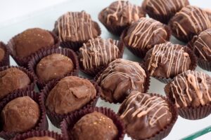 Bombones rellenos de crema de pistacho: el dulce que conquistará todos los paladares