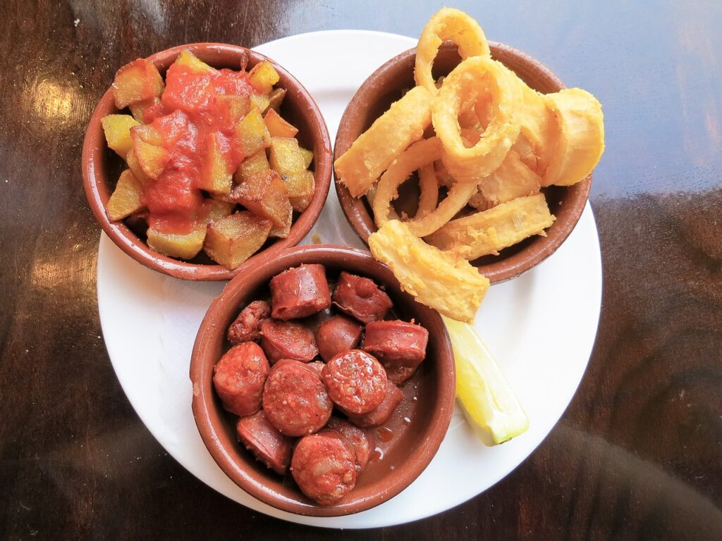 Los 10 mejores aperitivos españoles que no te puedes perder